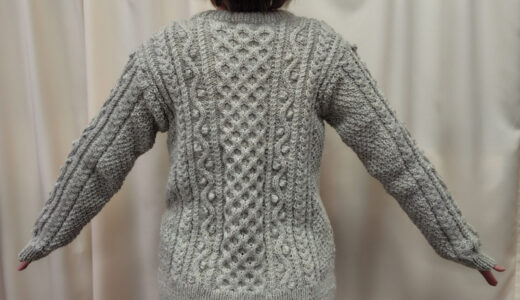 アラン模様のカーディガンを完成させたGONさん